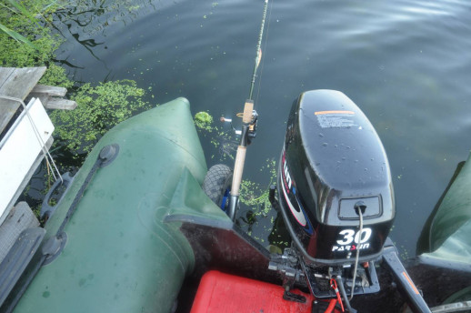 Держатель спиннинга на транцевые колеса Fishing TR